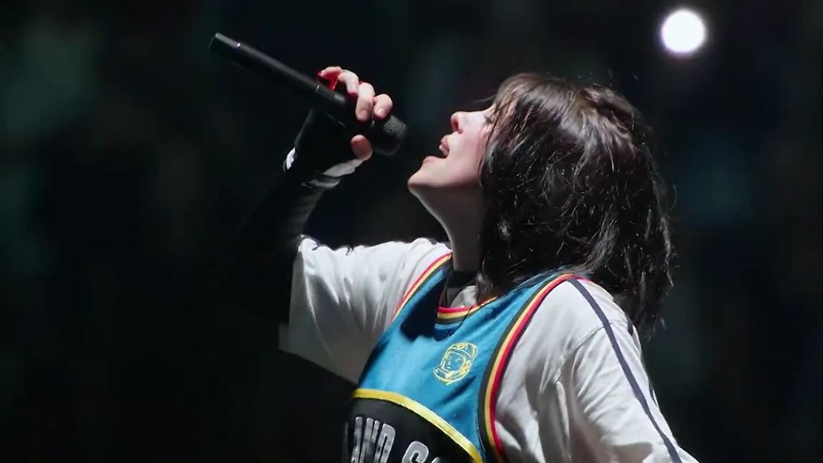 3D Konzertfilm Mit Tiefgang James Cameron F ngt Billie Eilish Neu Ein 3D Konzertfilm Mit Tiefgang James Cameron F ngt Billie Eilish Neu Ein